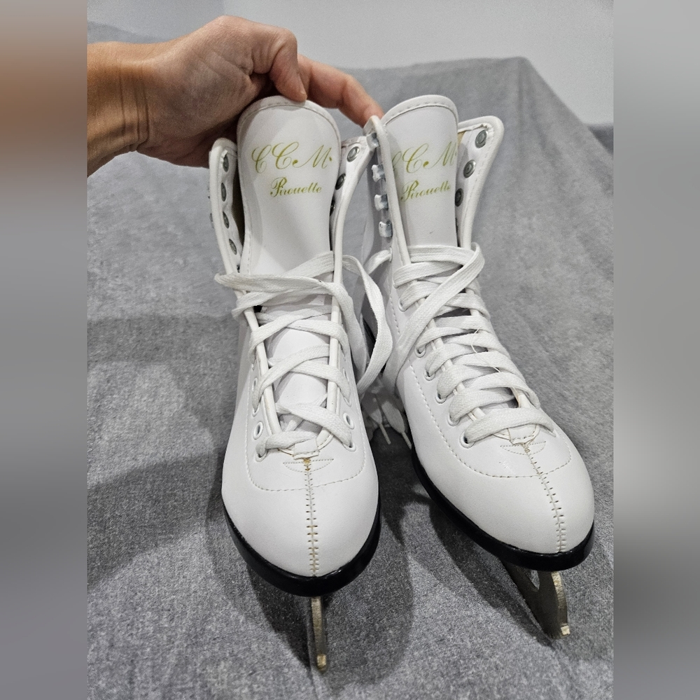 CCM Ice Figure Skates